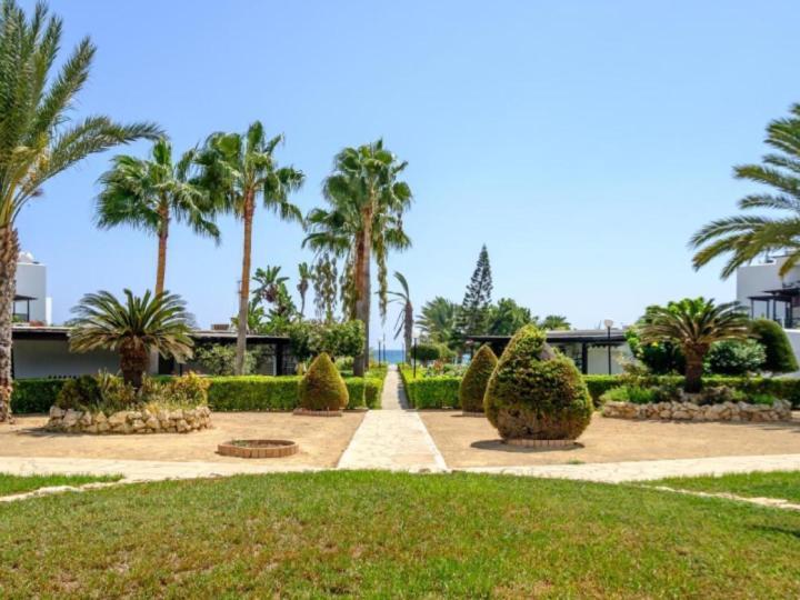 Yialos Village By Cybarco Larnaka Exterior foto